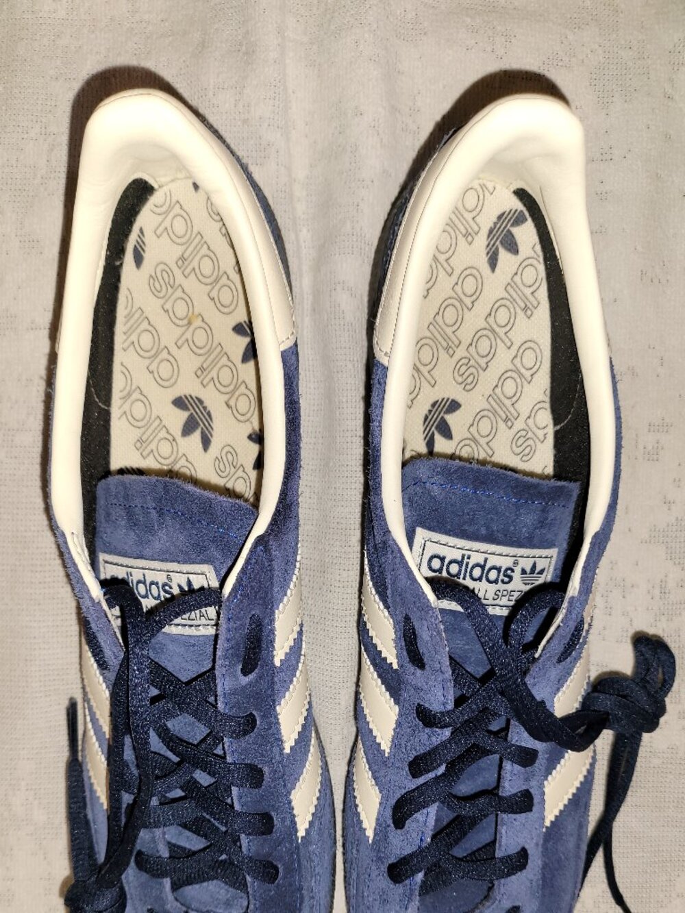 Adidas Handball Spezial Men's Size 8 Athletic Shoes Blue Off Gum White Sneakers - Picture 3 of 16